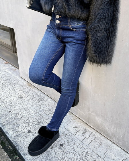 INGNI(イング) 厚底フェイクムートンサンダル クロ