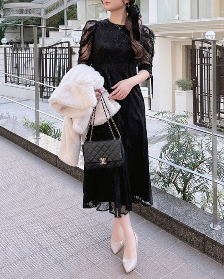 INGNI(イング) エンブレム付キルティングショルダーバッグ クロ