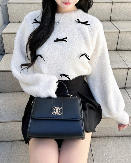 INGNI（イング） ベロアリボン付フェザーニット ｵﾌﾎﾜｲﾄ/ｸﾛ