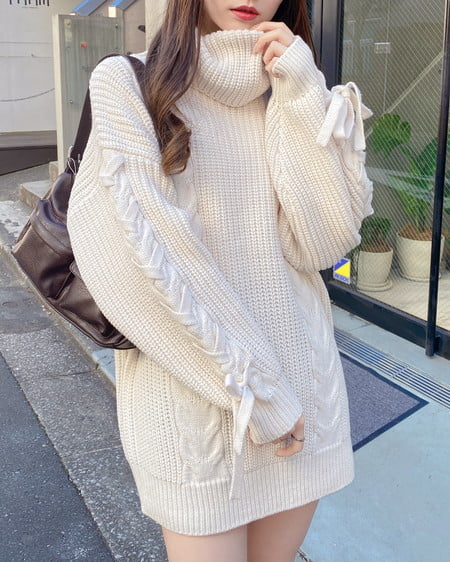 タートルネックルーズチュニックニット