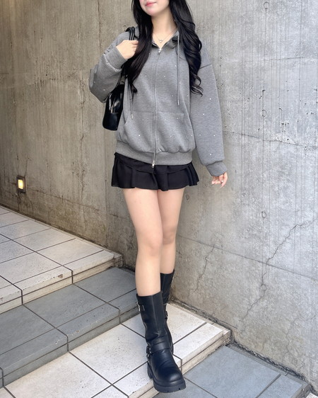 INGNI（イング） ビジュー付ダンボールジップパーカー ﾁｬｺｰﾙｸﾞﾚｰ