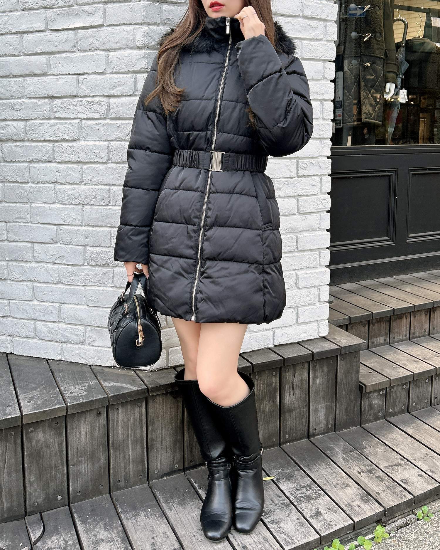 12／9までの限定価格】ファーフード付ウエストベルトエコダウンコート