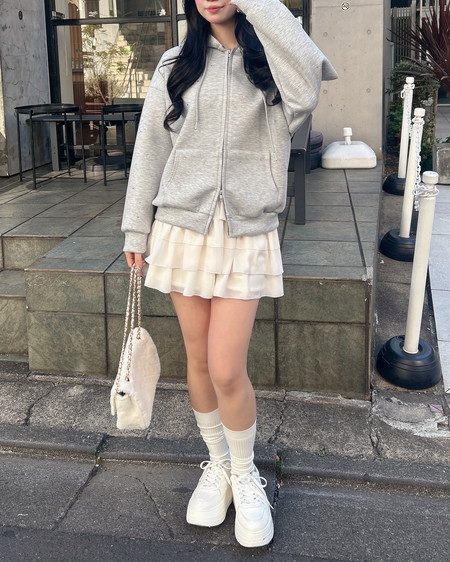 INGNI（イング） ビジュー付ダンボールジップパーカー ｸﾞﾚｰ