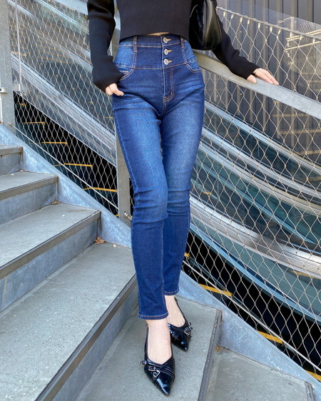 INGNI（イング） メタルプリントリブニット ｸﾛ