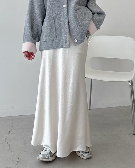 【タイムセール】【プレミアムライン INGNI SOELA】サテンマーメイドスカート