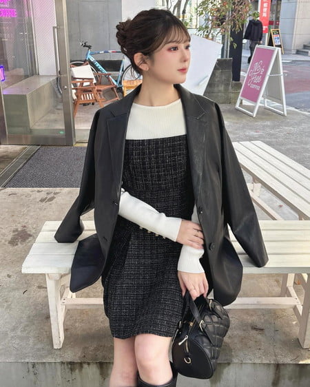 INGNI（イング） ボートネック袖金ボタンニット ｵﾌﾎﾜｲﾄ