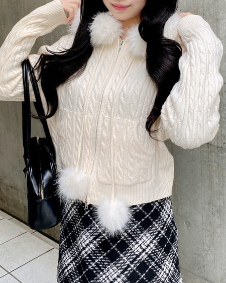 INGNI（イング） ポンポン付フェイクファーケーブルニットパーカー ｱｲﾎﾞﾘｰ/A