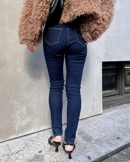 INGNI（イング） ハイウエストスキニーデニムパンツ ｲﾝﾃﾞｨｺﾞ
