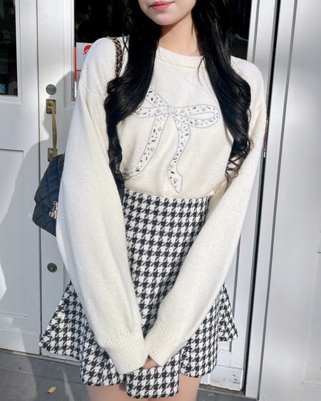 INGNI（イング） リボン×ビジューもちもちニット ｵﾌﾎﾜｲﾄ