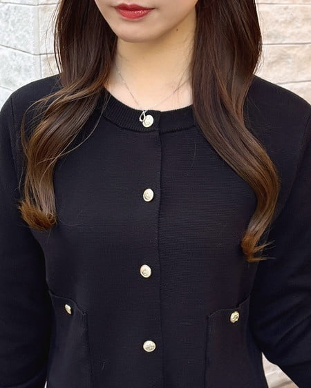 INGNI（イング） 金ボタンスポンディッシュニットカーディガン ｸﾛ