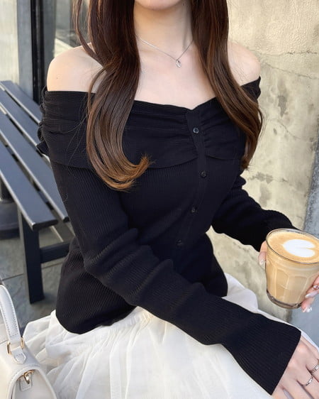 INGNI（イング） フロントボタンオフショルニット ｸﾛ