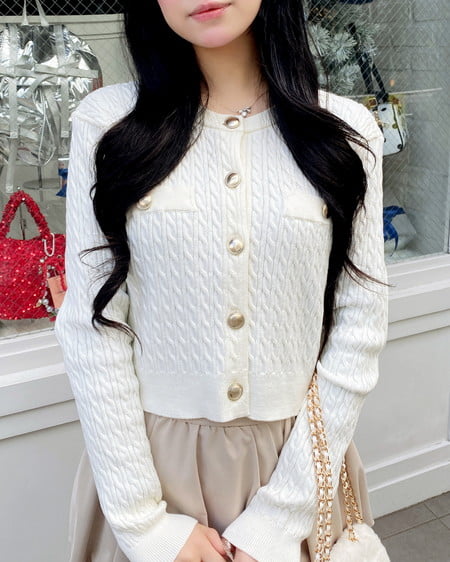 【WEB限定】金ボタンケーブルニットカーディガン