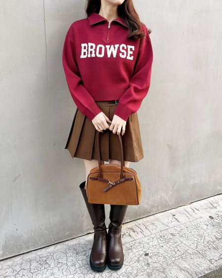 INGNI（イング） ハーフジップショート丈ロゴニット ﾎﾞﾙﾄﾞｰ/ｵﾌﾎﾜｲﾄ