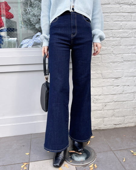 INGNI（イング） ポケット刺繍フレアデニムパンツ ｲﾝﾃﾞｨｺﾞ