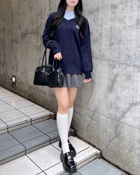 INGNI(イング) シャツドッキングVネックニット コン