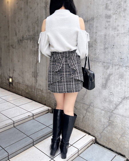 INGNI(イング) 肩開きラメフェザーニット オフホワイト