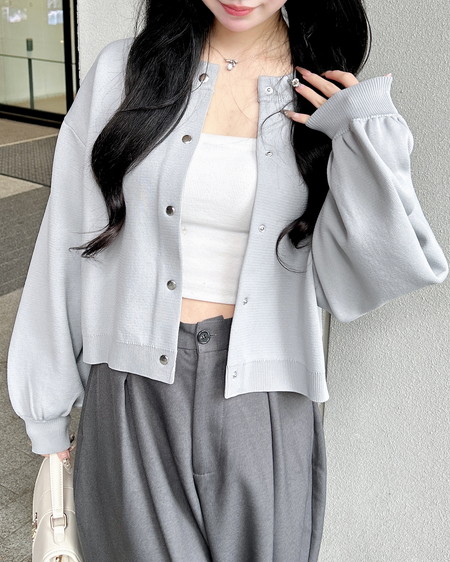 【12／31までの限定価格】ショート丈スポンディッシュニットカーディガン