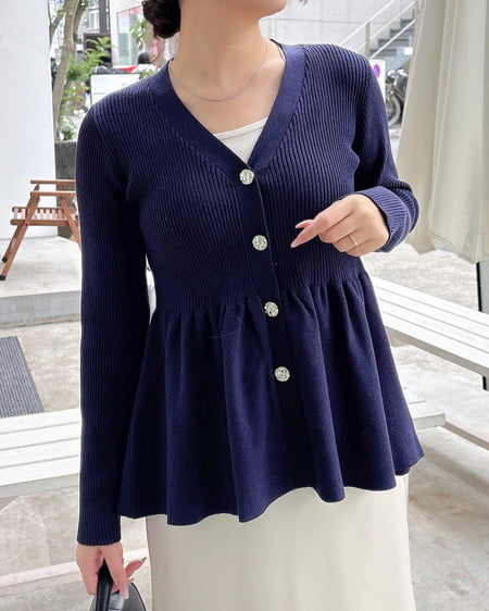 INGNI(イング) 金ボタンペプラムニットカーディガン コン