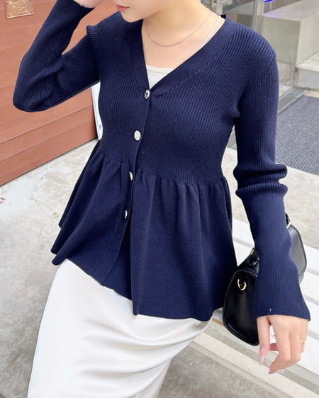 INGNI(イング) 金ボタンペプラムニットカーディガン コン