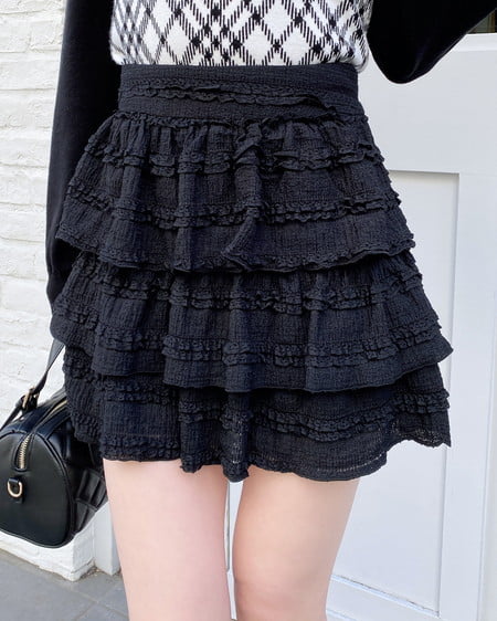 INGNI（イング） レースフリルスカパン ｸﾛ