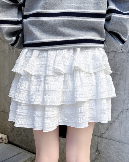 INGNI（イング） レースフリルスカパン ｵﾌﾎﾜｲﾄ