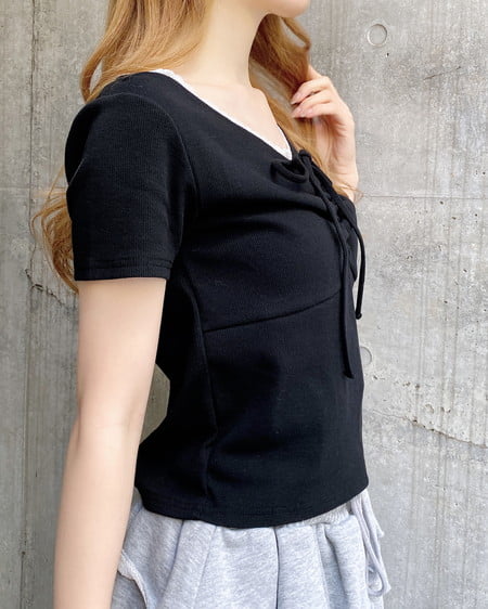 INGNI（イング） レース付フロントギャザーリボンリブトップス ｸﾛ