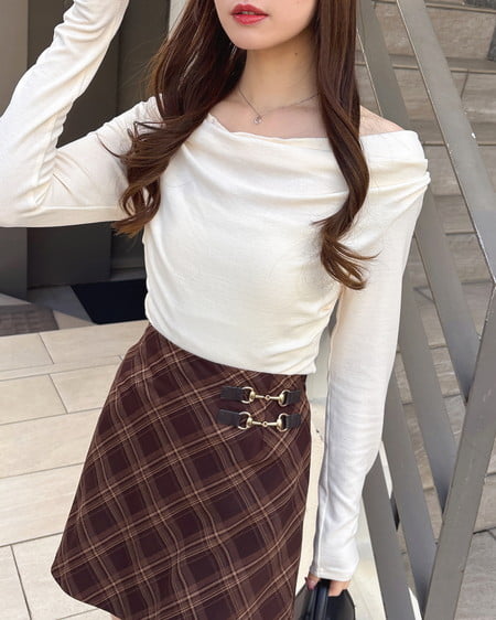 INGNI（イング） ギャザードレープトップス ｱｲﾎﾞﾘｰ