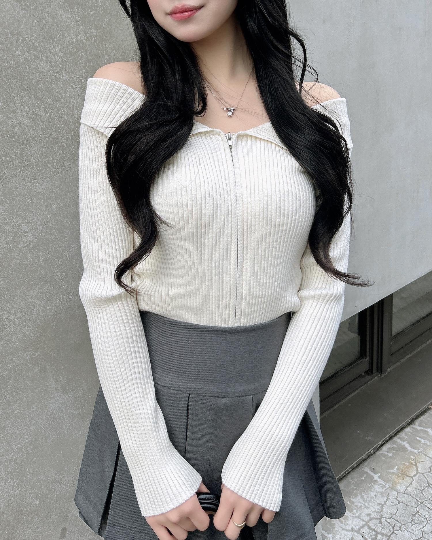 襟付オフショルニットカーディガン