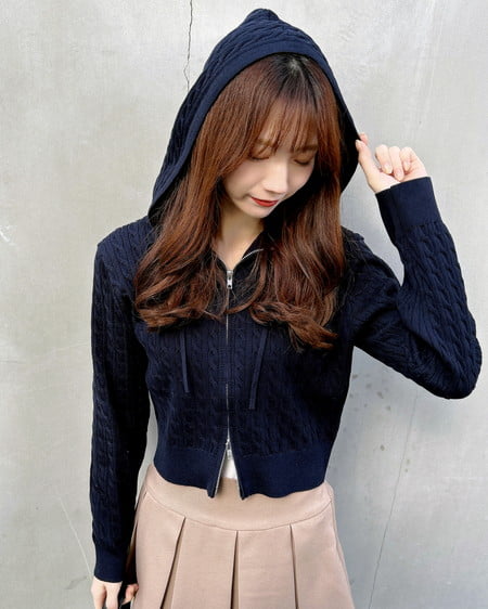 INGNI（イング） プレート付ケーブルニットパーカー ｺﾝ