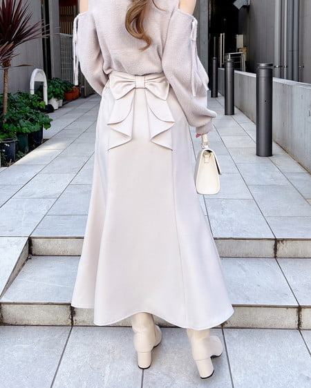 INGNI（イング） バックリボンマーメイドスカート ﾗｲﾄﾍﾞｰｼﾞｭ