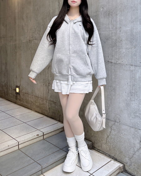 INGNI（イング） 胸プレート付ダンボールダブルジップパーカー ｸﾞﾚｰ