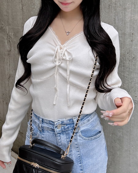 【1／28 2時までの限定価格】【WEB限定】フロントギャザーニット