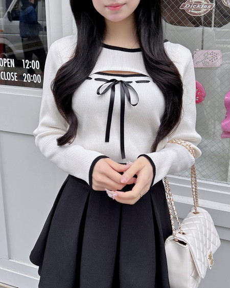 【WEB限定】デコルテオープンリブニット