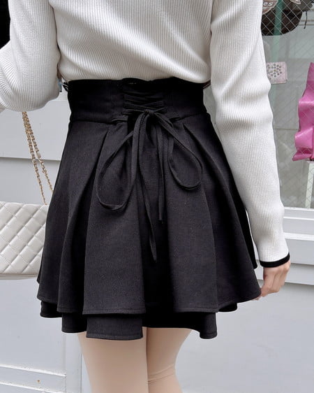 INGNI（イング） バックレースアップタックフレアスカート ｸﾛ