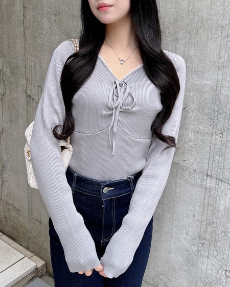 【1／28 2時までの限定価格】【WEB限定】フロントギャザーニット