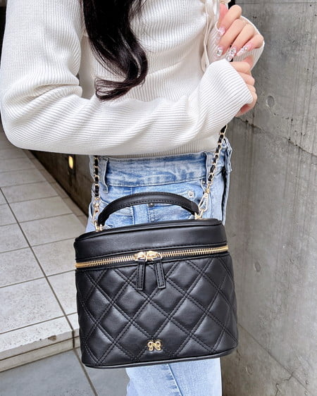 INGNI(イング) キルティングバニティショルダーバッグ クロ