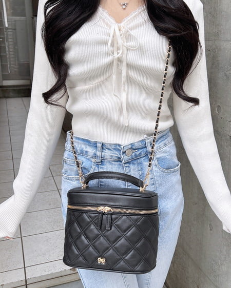 INGNI(イング) キルティングバニティショルダーバッグ クロ