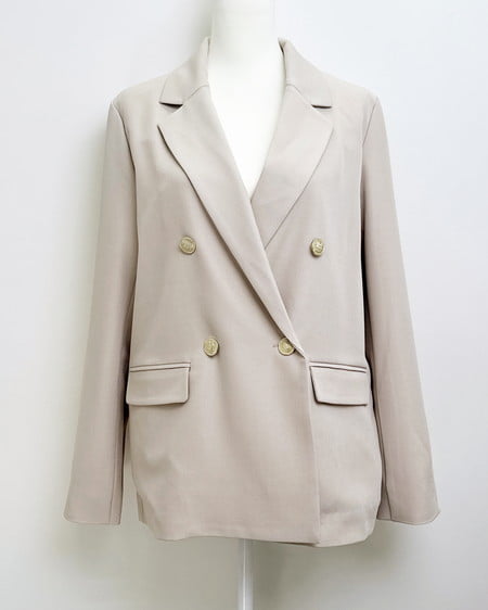 【プレミアムライン INGNI SOELA】金ボタンテーラードジャケット