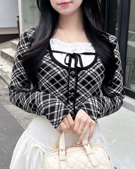 フロントフリルドッキングチェック柄ニット