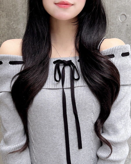 INGNI(イング) リボンオフショルフレアスリーブニット グレー/クロ