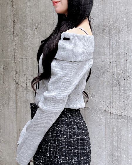 INGNI(イング) リボンオフショルフレアスリーブニット グレー/クロ