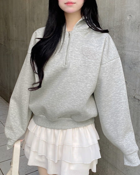 ダンボールハーフジップ胸刺繍ロゴパーカー