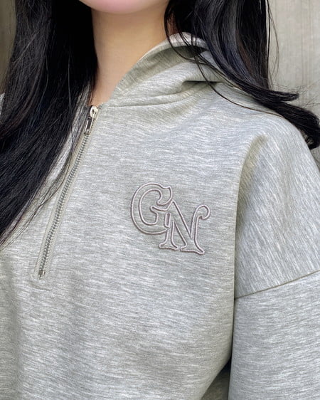 INGNI（イング） ダンボールハーフジップ胸刺繍ロゴパーカー ｸﾞﾚｰ/ｵﾌﾎﾜｲﾄ