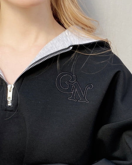 INGNI（イング） ダンボールハーフジップ胸刺繍ロゴパーカー ｸﾛ/ｸﾞﾚｰ