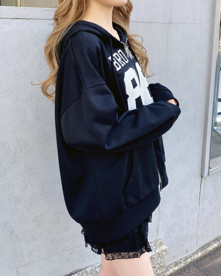 INGNI（イング） ナンバリングスウェットダブルジップパーカー ｸﾛ/ｵﾌﾎﾜｲﾄ