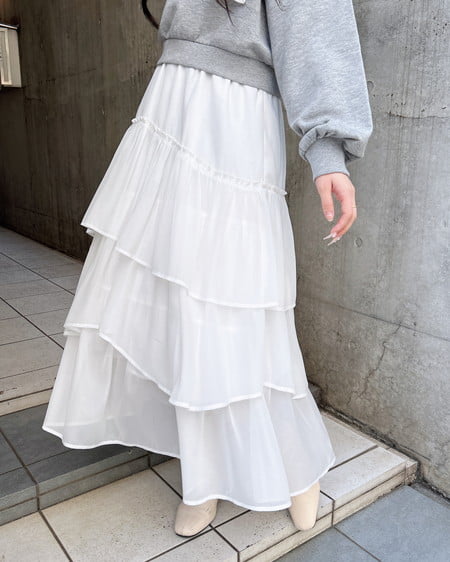 INGNI（イング） シアーティアードスカート ｵﾌﾎﾜｲﾄ