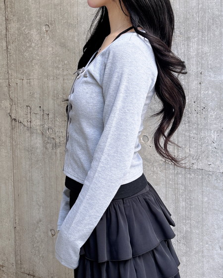 INGNI（イング） キャミレイヤード風リブレースアップトップス ｸﾞﾚｰ/ｸﾛ