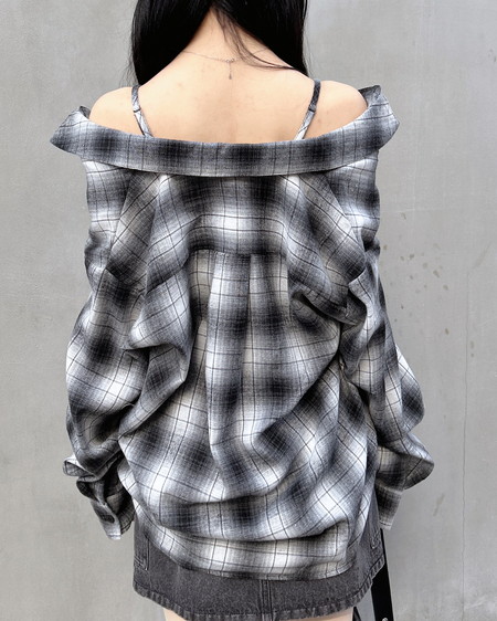 INGNI（イング） 2Wayオフショルチェック柄シャツ ｸﾛ/ﾁｪｯｸ