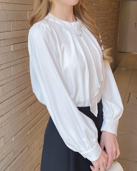 INGNI（イング） パールチェーン付トロミブラウス ｵﾌﾎﾜｲﾄ