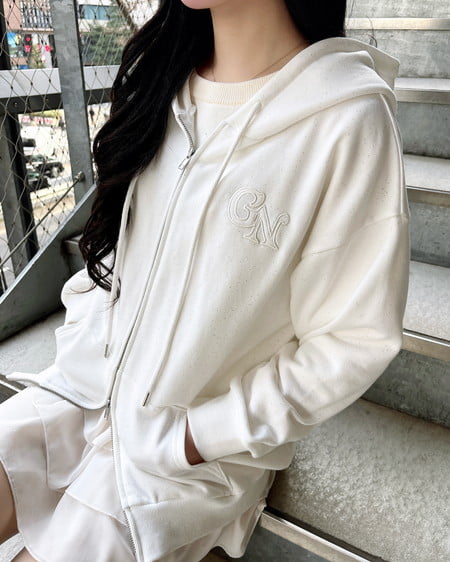 INGNI(イング) ラメスウェットジップパーカー オフホワイト